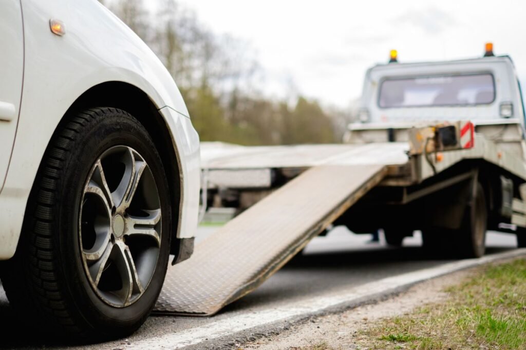 Ar galima tempti automobilį su automatine pavarų dėže: teisinė perspektyva