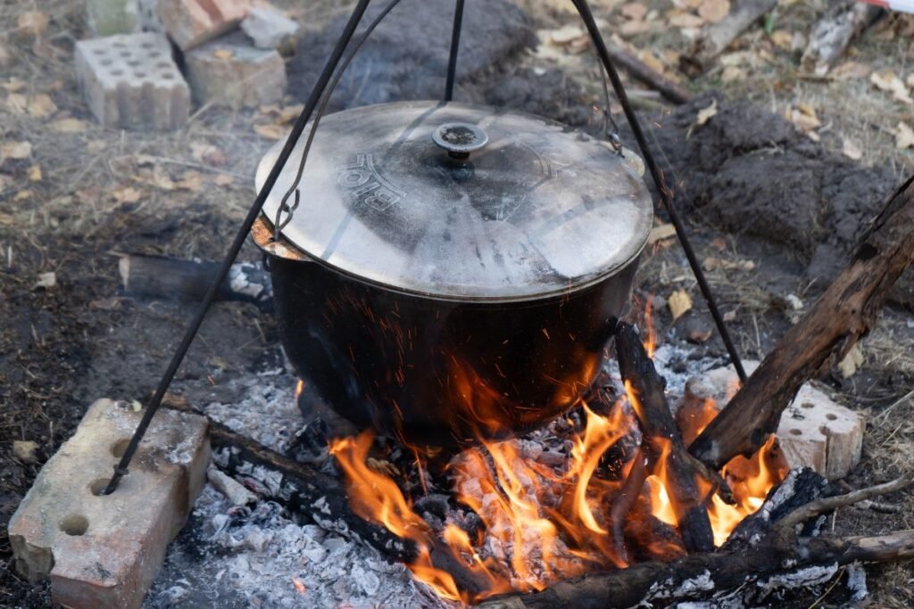 Laikina krosnelė kazanui iš plytų ar blokelių