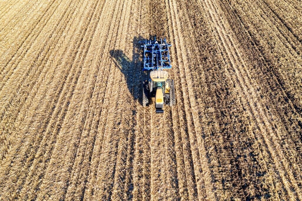 Dirbamos žemės kaina 2026 m.: lyderiauja Šiaurės Lietuva ir Suvalkija